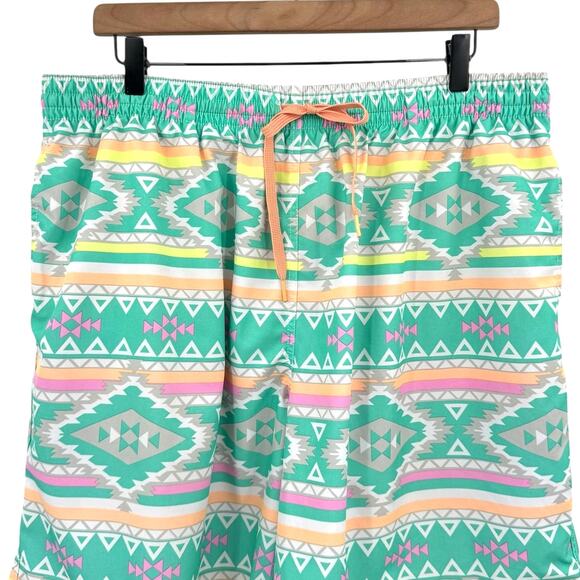 Chubbies Men's En Fuego 7" Southwestern Print Elastic Mesh Lined Swim Trunks - Picture 5 of 11